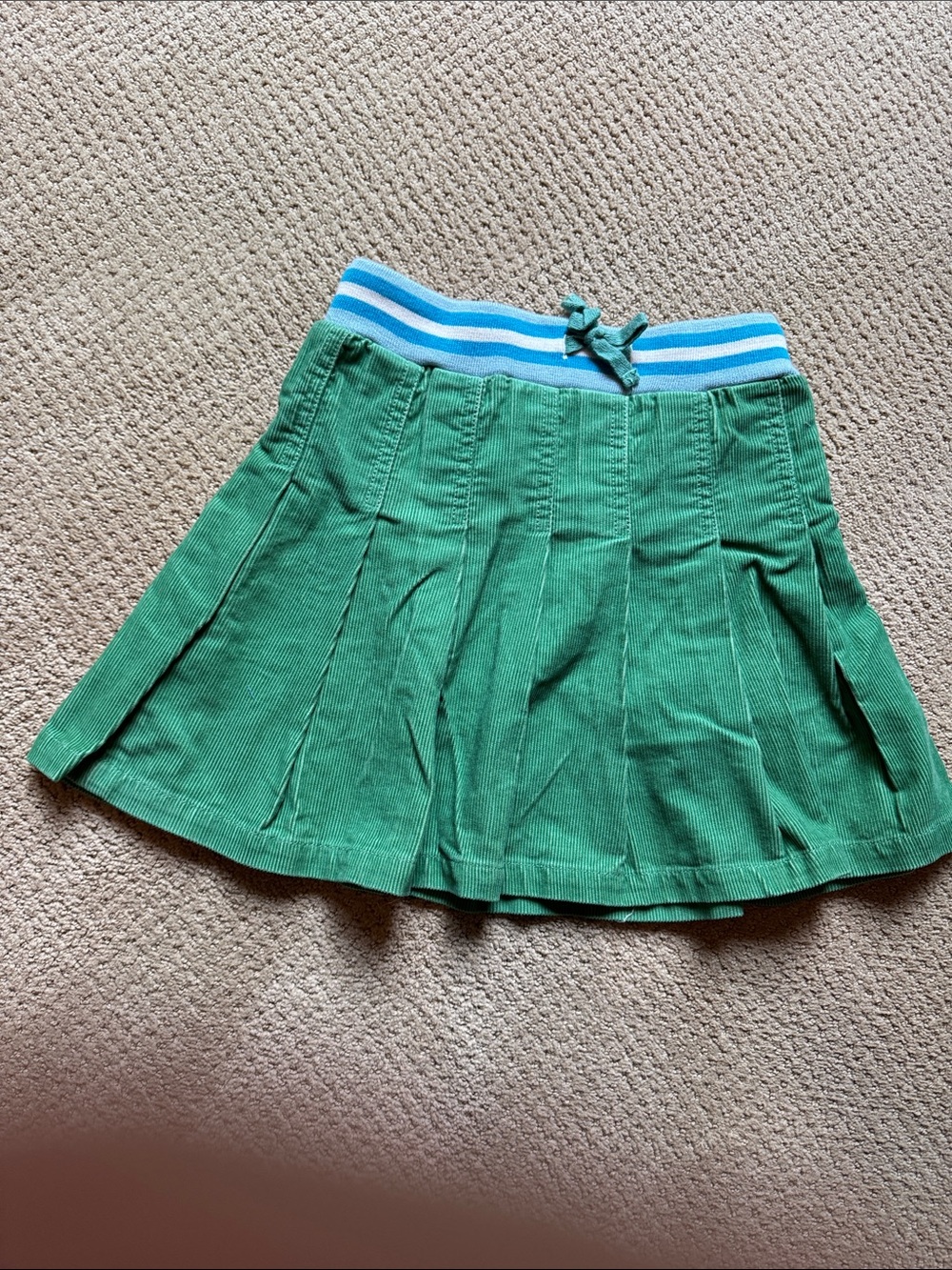Mini Boden Green Corduroy Pleated Skirt with Blue Striped Waistband-size 7/8